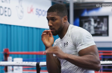 Entoni Džošua povrijeđen u stravičnoj nesreći (FOTO)